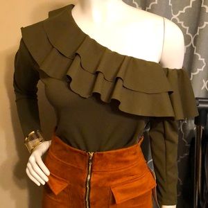 Ruffled one shoulder top